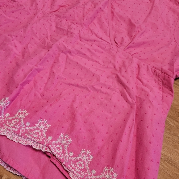 Extra large koi scrub top pink with lace embroidery - Picture 3 of 3